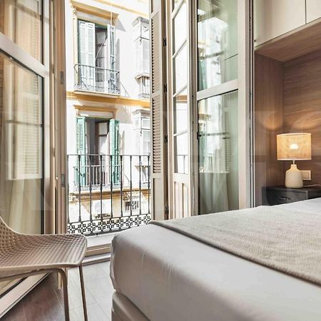 Eclectic & Elegant Apartment By Rems มาลากา ภายนอก รูปภาพ