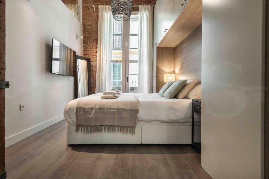 Eclectic & Elegant Apartment By Rems มาลากา ภายนอก รูปภาพ
